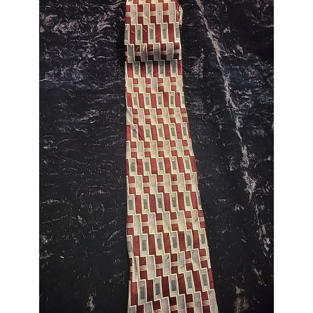 Vintage Pierre Cardin Mens Neck Tie Gray Brown Red Professional Suit